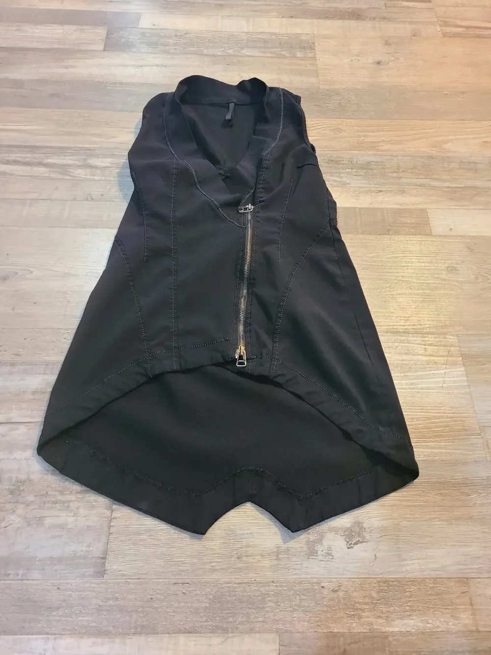 Unknown brand small womens zip up black high low vest